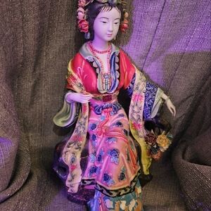 Wucai Porcelain Geisha Figurine
